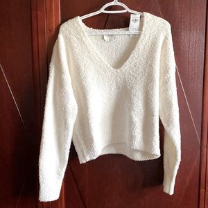 BRAND NEW Abercrombie Cremeluxe V neck Sweater